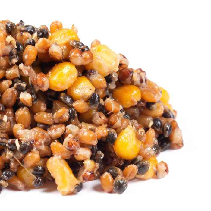 Зерновая смесь MINENKO Spod Mix Strawberry (4кг)